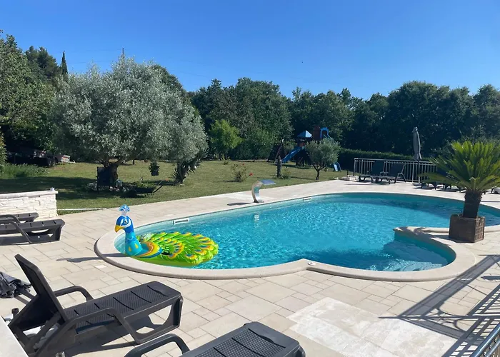 Kimberlly Apartment *